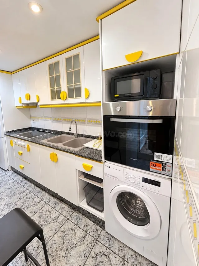 Piso de 3 habitaciones con terraza en Marxalenes — 4