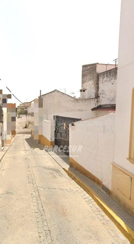 En Almodóvar del Río, Solar de 180m2 aprox. con luz y agua. - foto 4