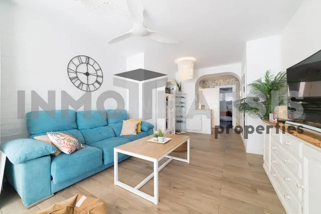SE VENDE PISO EN TOYO CON AMPLIA TERRAZA TOTALMENTE REFORMAD - foto 5
