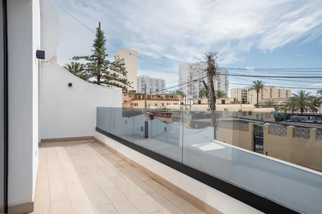 Chalet 7 habitaciones 240m² en venta - Centro — 50