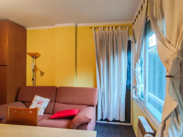 Piso en Venta en La Verneda i la Pau, Barcelona — 3