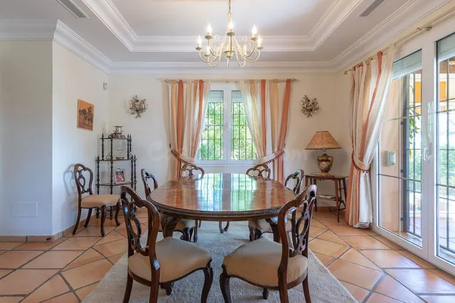Villa 5 habitaciones 298m² en venta - Elviria - foto 4