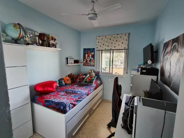 ¡Ideal para familias! Piso de 3 dormitorios con terraza, piscina y jardines en Torremolinos — 7