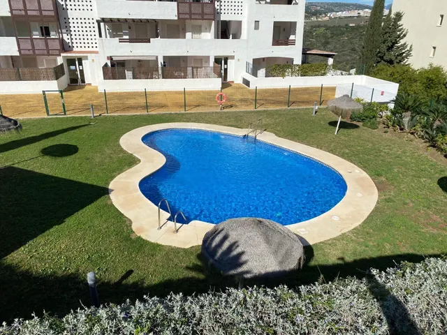 Gran Oportunidad Atico Vistas Despejadas Golf! — 23