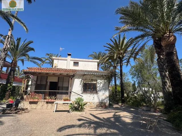 Exclusiva villa con alma mediterránea en Dénia – Playa de la