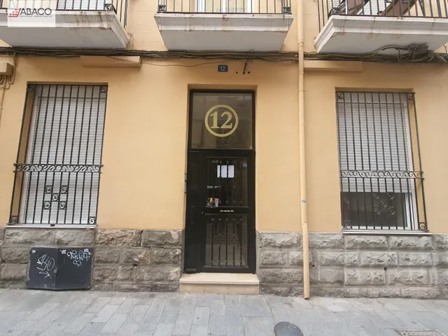 Amplio Edificio en el Corazón de Alicante - Oportunidad Única — 4