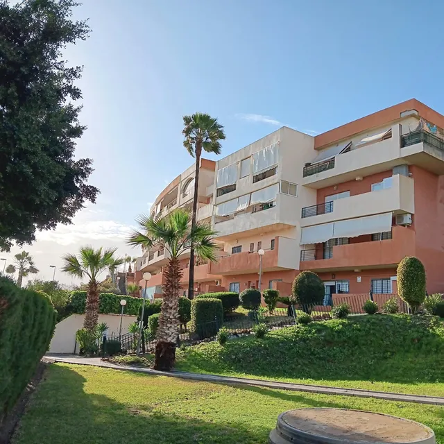 Apartamento 2 dormitorios 2 baños junto a la playa — 2