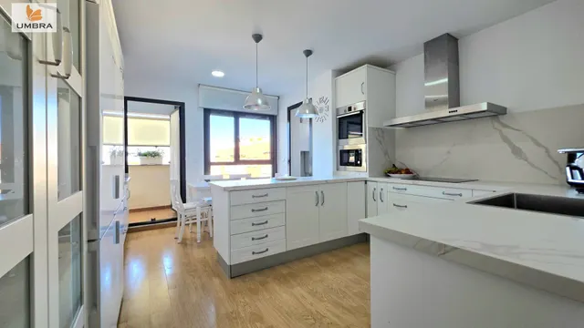 ÁTICO DE ESQUINA DE 273 M2 CON 3 TERRAZAS, 6 habitaciones, GARAJE Y TRASTERO | HIPERCOR – JEREZ NORTE — 14