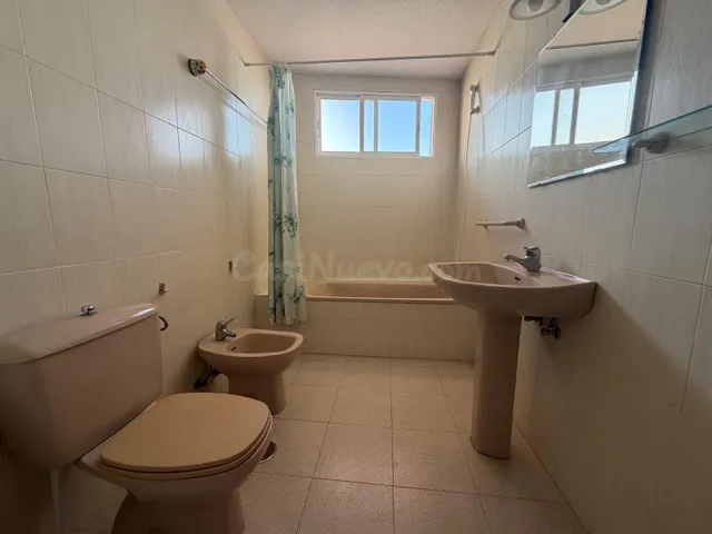 Ático con terraza, Alicante, Torrevieja. 2 habitaciones, 82 m2, 1 kilómetro del mar — 15