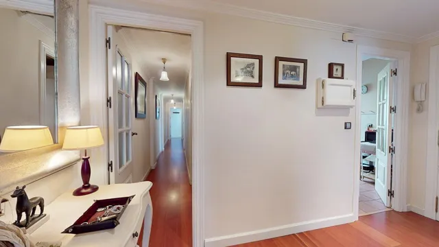 Magnifica vivienda de 4 dormitorios, convertida en 3 dormitorios, con dos baños, vestidor y terraza — 14