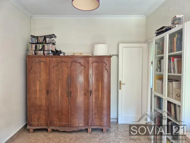 Casa unifamiliar con jardín y gran potencial en Vallvidrera — 42