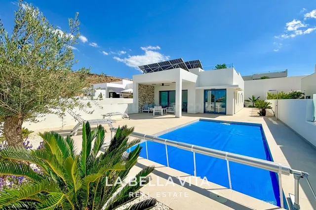 Villa 3 habitaciones 120m² en venta - Pueblo - foto 2