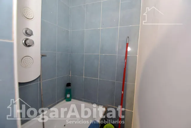 Precioso ático dúplex, impecable y luminoso, todo amueblado y en pleno centro histórico — 28