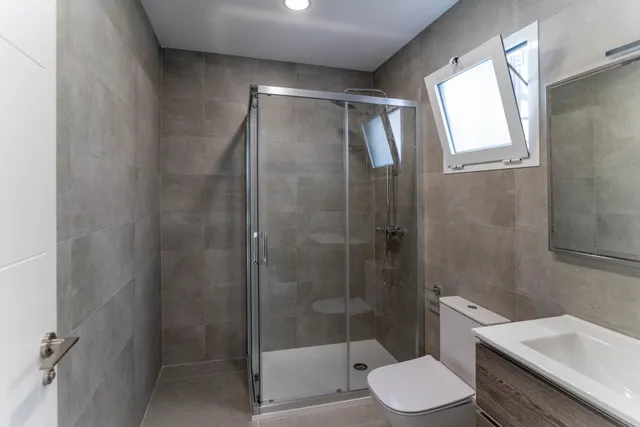 Apartamento en zona céntrica con plaza de parking y amplia terraza — 7