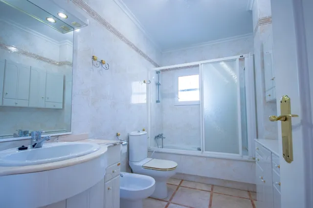 CHALET CON PISCINA PRIVADA EN LA ZENIA - PLAYA FLAMENCA — 24