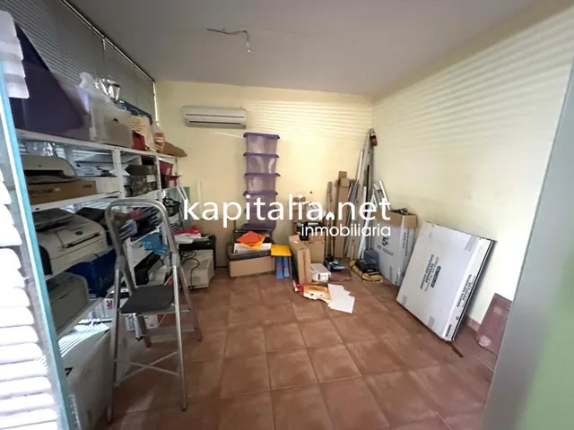 Amplia oficina en alquiler y venta en Ontinyent (Valencia) — 14