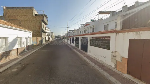 Venta casa en Alcalá del Río (Sevilla) — 3