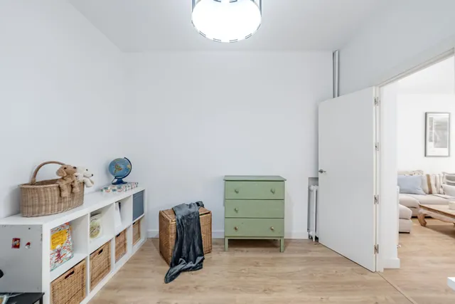 VIVIENDA REFORMADA Y MUY LUMINOSA EN RETIRO — 24