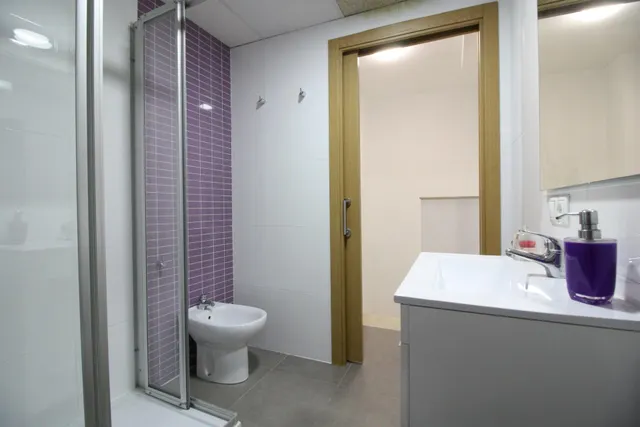 Vivienda en dos alturas con terraza privada y pérgola en Alaquàs — 24