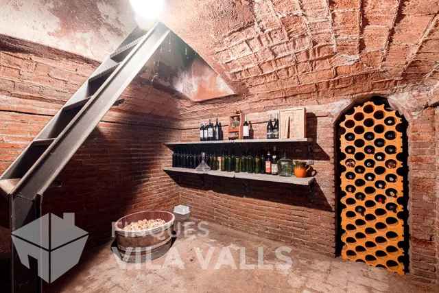 Casa esquinera con jardín privado y estilo inigualable — 41