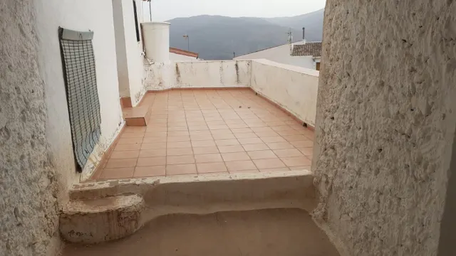 GRAN CASA FAMILIAR DE SIETE habitaciones EN SOMONTÍN, (ALMERÍA). — 32