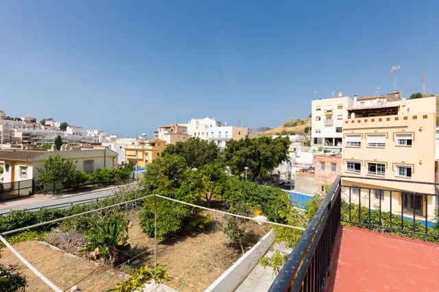 TERRENO URBANO EN LA HERRADURA — 17