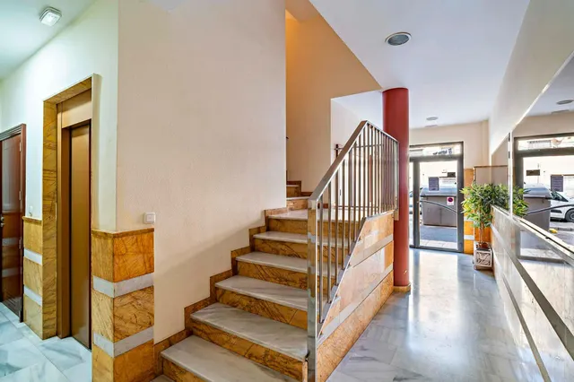Piso de 3 dormitorios y 2 baños junto al auditorio de El Ejido — 26