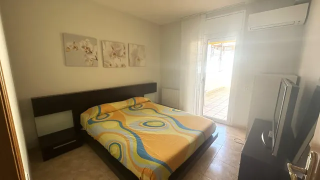 PISO CON GRAN TERRAZA - CASTELLDEFELS - CENTRO — 25