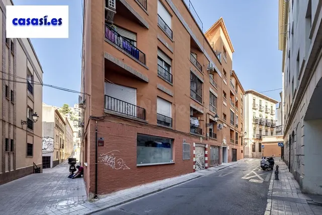 PISO JUNTO A GRAN VÍA