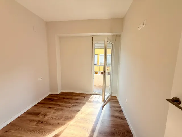 TOTALMENTE REFORMADO  A ESTRENARE, PISO EN BUENA ZONA,   EXTERIOR, MUY LUMINOSO. — 22