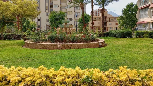 Apartamento reformado con 1 dormitorio en zona Rincon de Loix — 27