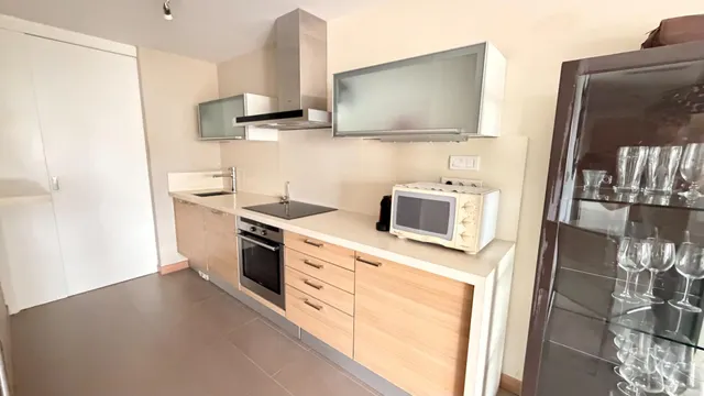 Espectacular Apartamento en Los Arenales del Sol con Vistas al Mar — 22