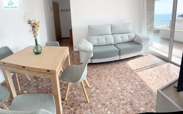 Apartamento 3 habitaciones 92m² en alquiler - 1a linea — 33