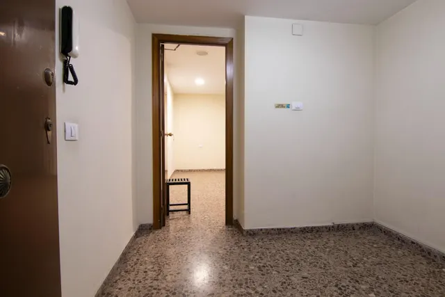 LOCAL COMERCIAL EN VENTA EN CALLE BENIGAFULL — 16