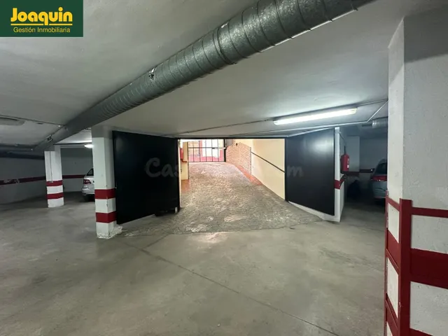 EN VENTA COCHERA PARA COCHE PEQUEÑO + TRASTERO A UN PASO DEL - foto 5