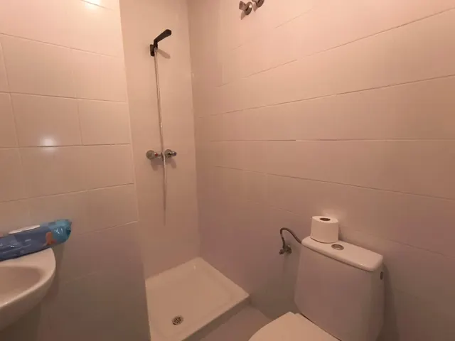Piso luminoso y amplio en la Cañada — 23
