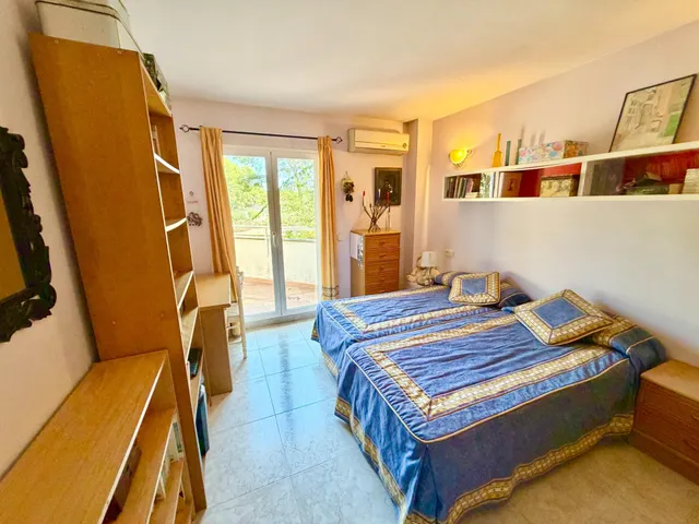 Exclusivo chalet en Portals Nous con 655 m2 de parcela, amplias terrazas y gran potencial — 20