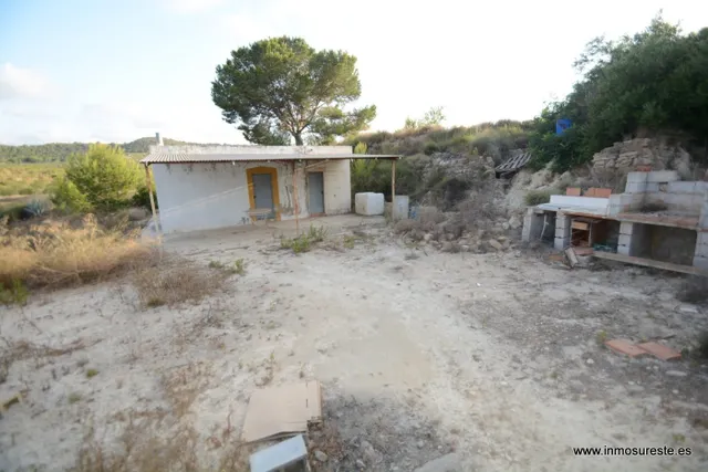 Terreno rústico de secano en la pedanía de Torremendo, Orihuela. 17.000 m2. de superficie. — 6