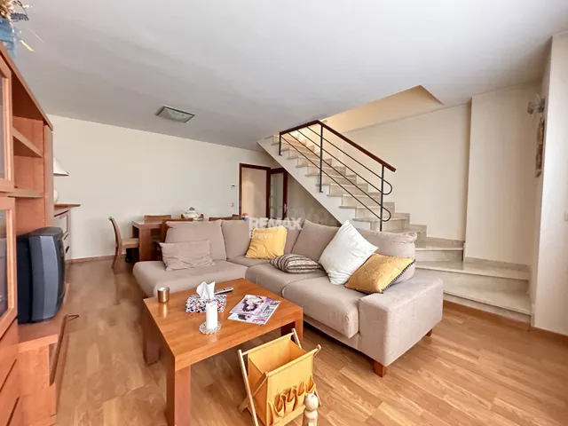 Figueres | Exclusivo dúplex con terraza, parking y trastero  - foto 2