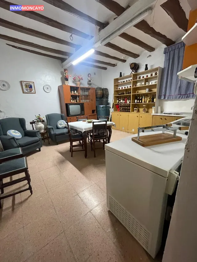 SE VENDE ESTUPENDO PISO EN NOVALLAS (ZARAGOZA) - foto 3