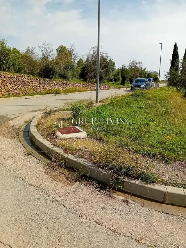 TERRENO URBANO EN SANT QUINTI DE MEDIONA — 11