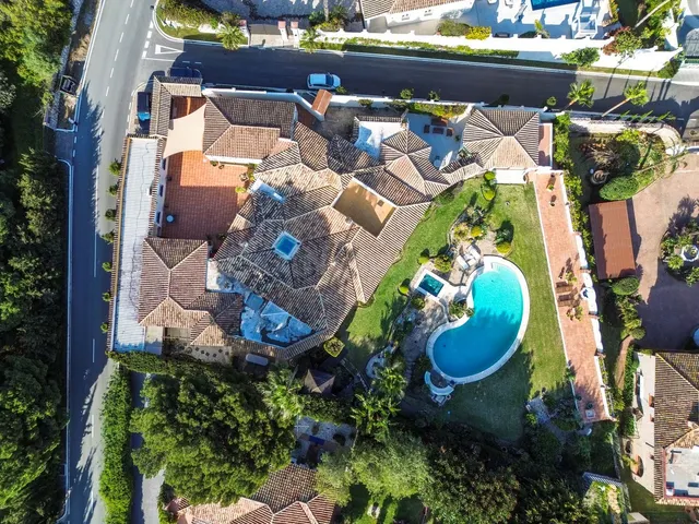 Chalet 4 habitaciones 667m² en venta - Costa del Sol — 3