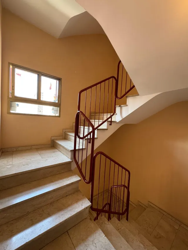Amplio y Moderno Piso en Avd. Navarra, Zaragoza — 37