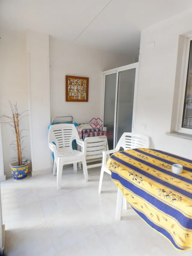 SE VENDE PISO EN RESIDENCIAL CON PISCINA COMUNITARIA Y GARAJE MUY CERCA DE LA PLAYA — 18