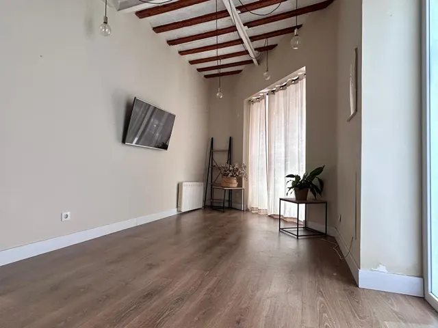 Piso en Venta en Adelfas — 11