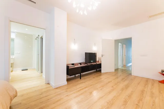 Vivienda de Autor en el Corazón de Valencia — 286 m2 Luxury — 47