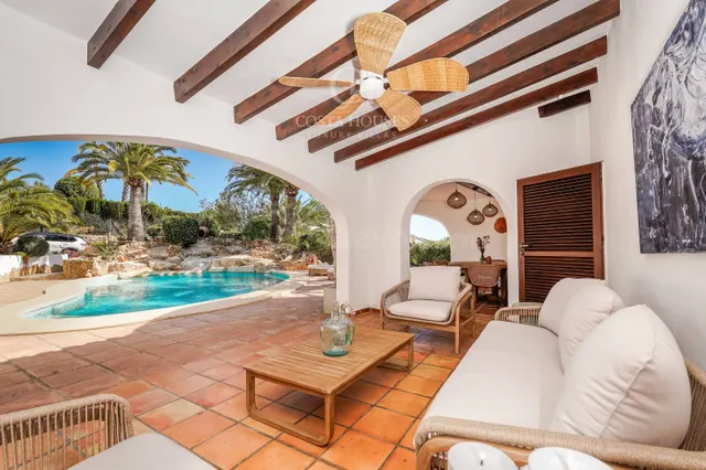 VILLA SERENA · JARDÍN MEDITERRÁNEO, PRIVACIDAD Y ESTILO DE V - foto 5