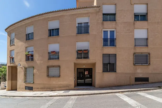 ¡¡Fantástico piso de 7 habitaciones en Bola de Oro!! — 26