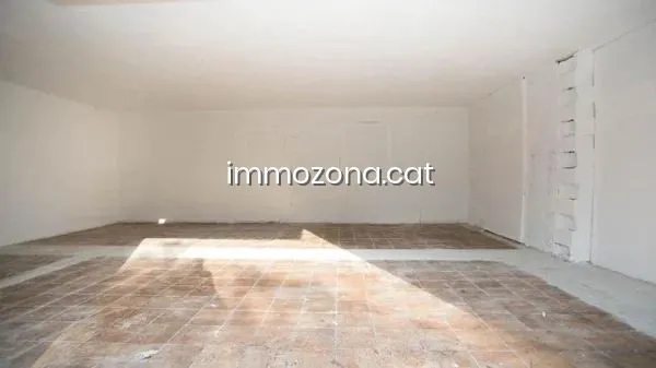CASA OCUPADA DE 88 M2, 3 habitaciones, 1 BAÑOS, EN C/ CAMPANYA, LLORET DE MAR — 22