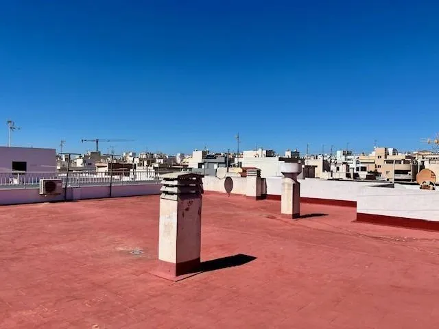 Apartamento de 3 dormitorios y 2 baños a 200 metros de Playa del Cura — 34